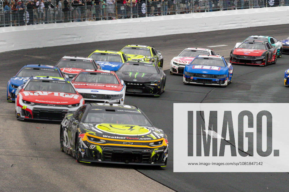LOUDON, NH - AUGUST 23: Shane Van Gisbergen ( 97 Trackhouse Racing Superfile Chevrolet) leads the field into turn 2 during the NASCAR, Motorsport, USA Cup Series Dollar Tree 301 on August 23, 2026, at New Hampshire Motor Speedway in Loudon, NH. (Photo by David Hahn Icon Sportswire) AUTO: AUG 23 NASCAR Cup Series Dollar Tree 301 Icon260823011