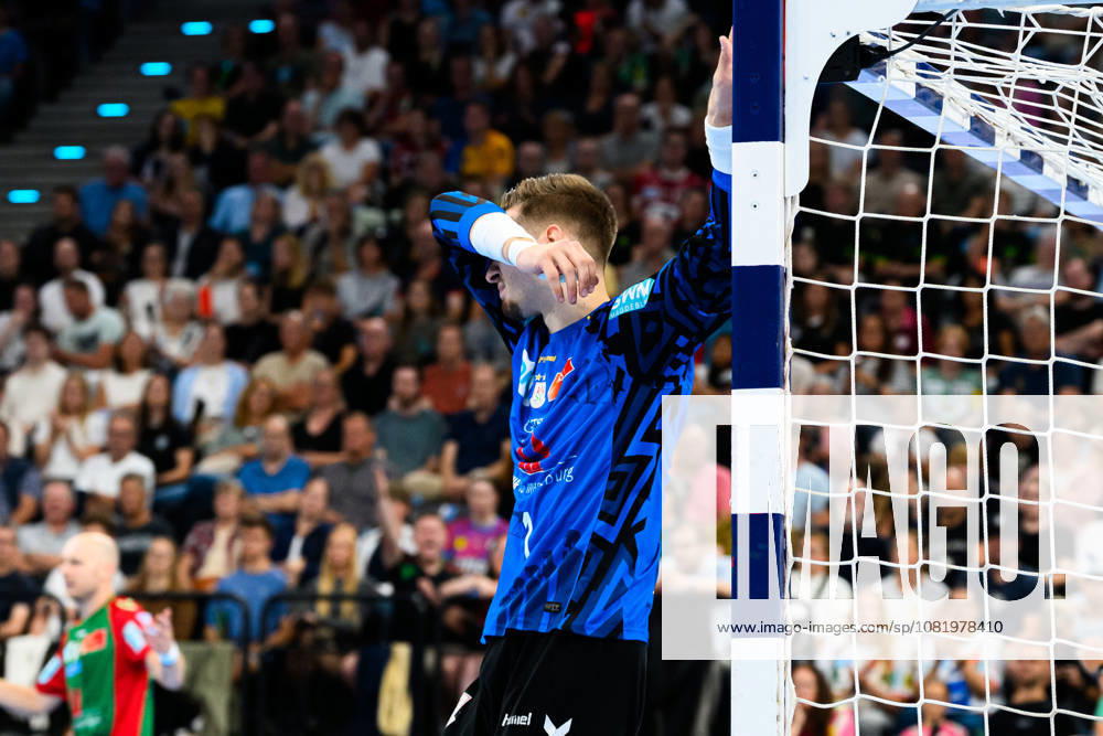 Muenchen: HBL Super Cup 2026 - SC Magdeburg - Fuechse Berlin Torhueter Dominik Kuzmanovic (SC Magdeburg) Muenchen SAP Garden Bayern Deutschland