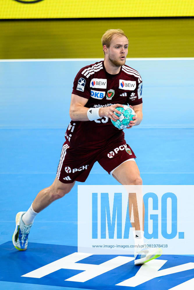 Muenchen: HBL Super Cup 2026 - SC Magdeburg - Fuechse Berlin Matthes Langhoff (Berlin) Muenchen SAP Garden Bayern Deutschland