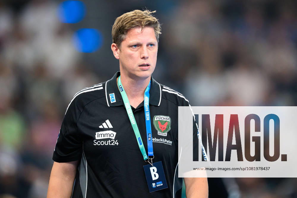 Muenchen: HBL Super Cup 2026 - SC Magdeburg - Fuechse Berlin Trainer Nicolej Krickau (Berlin) Portrait Gesicht Muenchen SAP Garden Bayern Deutschland