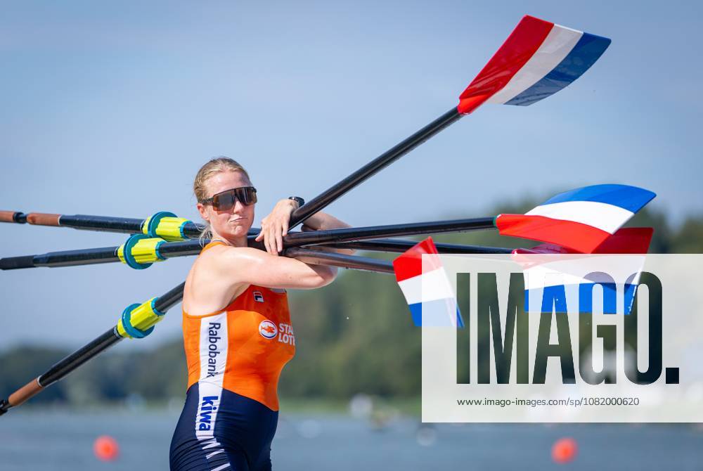 AMSTERDAM - Ymkje Clevering on the third day of the World Rowing Championships at the Bosbaan in the Amsterdam Forest. IRIS VAN DEN BROEK ANP ANPxSportx IVx 566293842 originalFilename: 566293842