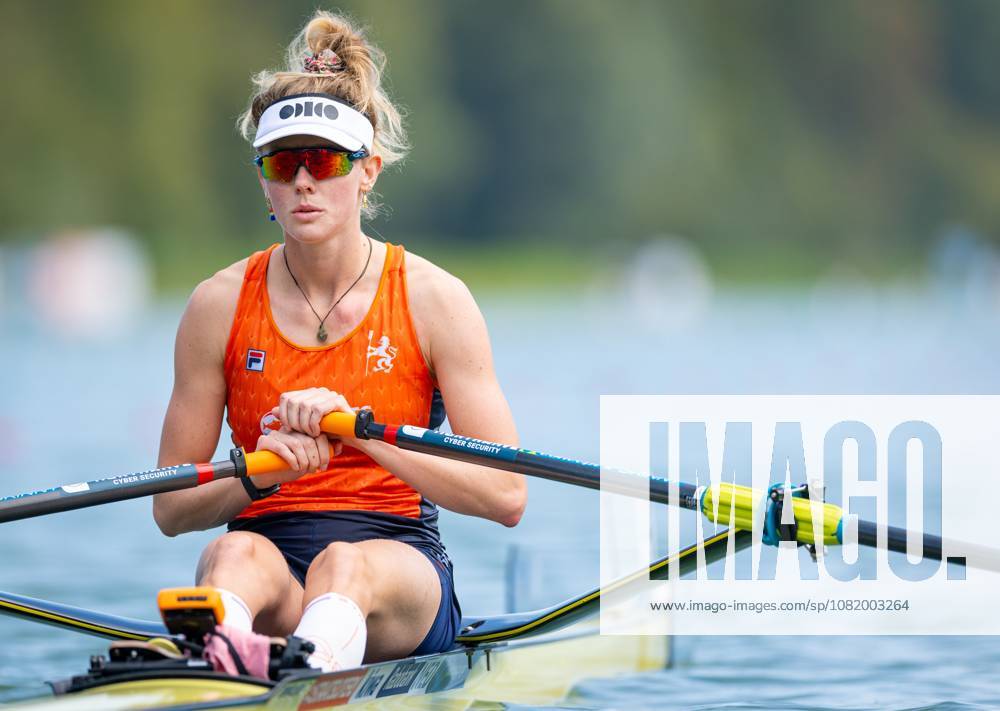 AMSTERDAM - Karolien Florijn before the heats of the single scull event on the third day of the World Rowing Championships at the Bosbaan in the Amsterdam Forest. IRIS VAN DEN BROEK ANP ANPxSportx IVx 566298292 originalFilename: 566298292