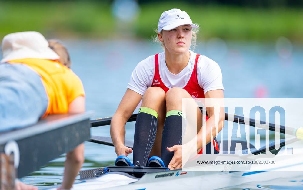 AMSTERDAM - Aurelia-Maxima Katharina Janzen (SUI) in action in the single scull event on the third day of the World Rowing Championships at the Bosbaan in the Amsterdam Forest. IRIS VAN DEN BROEK ANP ANPxSportx IVx 566298498 originalFilename: 566298498