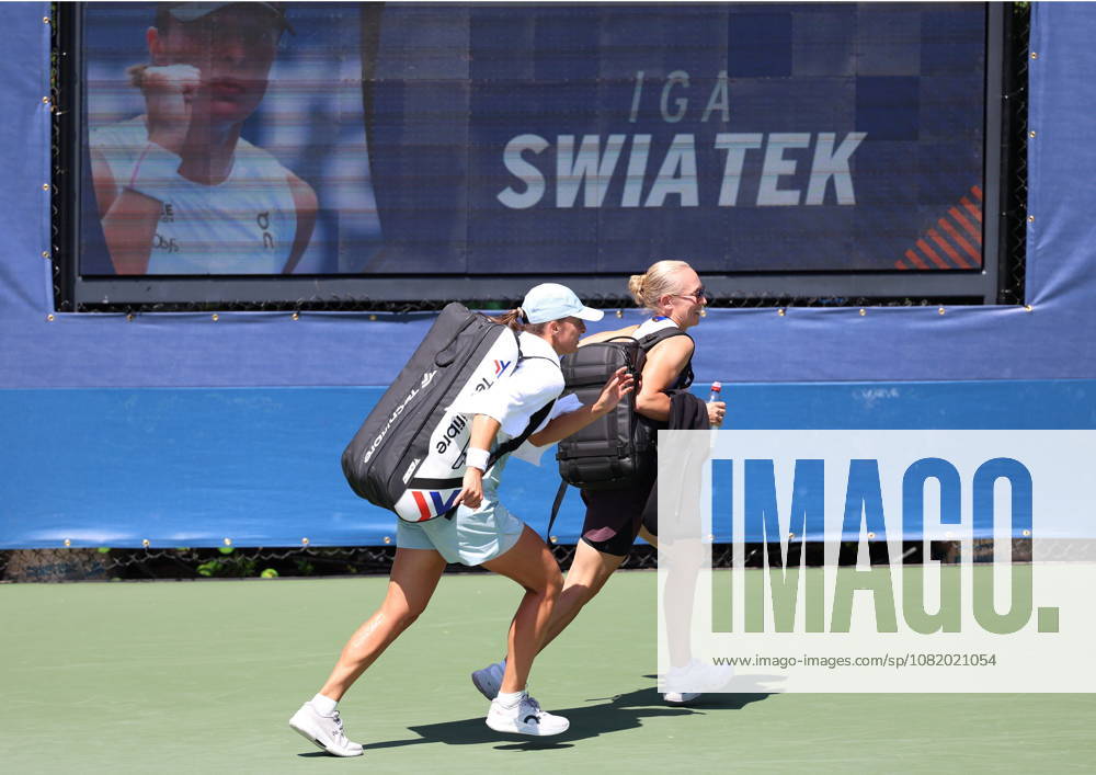 US OPEN 2026 26082026 N Z IGA SWIATEK I DARIA ABRAMOWICZ W TRAKCIE US OPEN MARCIN CHOLEWINSKI NEWSPIX.PL US OPEN 2026 26082026 IGA SWIATEK I DARIA ABRAMOWICZ DURING PRACTISE SESSION NEWSPIX.PL --- newspix.pl