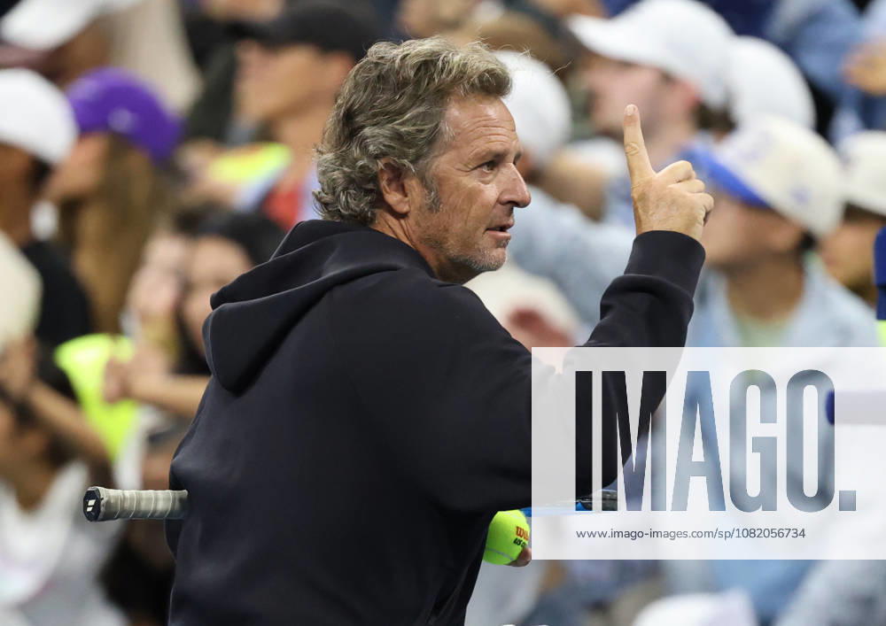 Coach of I. Swiatek - FRANCISCO ROIG of Spain, during practise session before US Open. New York, USA. New York City USA - ZUMAc278 20260827_zsp_c278_001