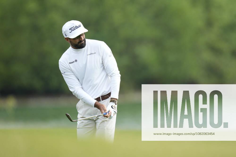 SUTTON COLDFIELD, ENGLAND - AUG 28: Francesco Laporta (ITA) chips to the 8th green during the completion of the delayed Round 1 at the 2026 Husqvarna British Masters at The Belfry, Sutton Coalfield on August 28, 2026 in Warwickshire, England The 2026 Husqvarna British Masters