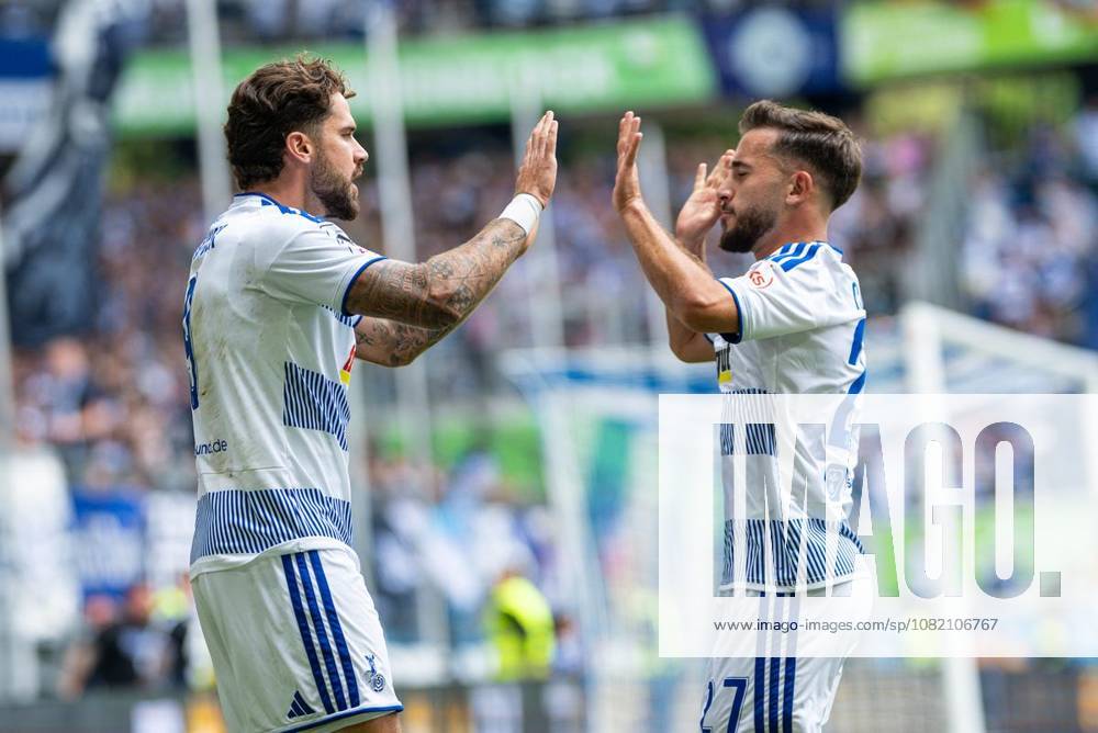 Fußball 3.Liga MSV Duisburg - Würzburger Kickers am 29.08.26 in der Schauinsland-Reisen Arena in Duisburg Torjubel zum 1:0 durch Lex Tyger Lobinger ( Duisburg ) Duisburg