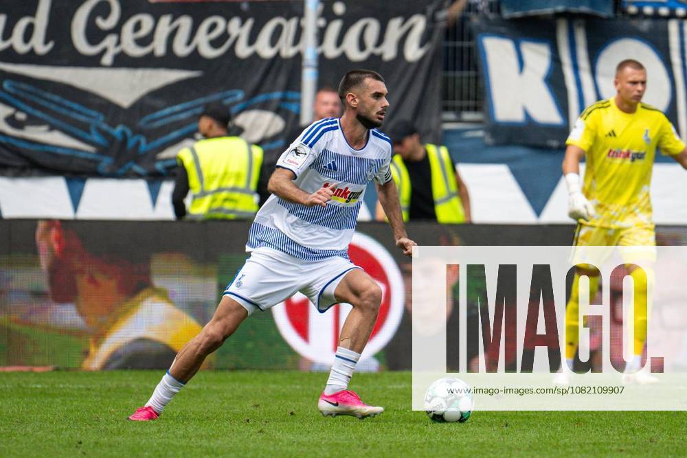 Fußball 3.Liga MSV Duisburg - Würzburger Kickers am 29.08.26 in der Schauinsland-Reisen Arena in Duisburg Rasim Bulic ( Duisburg ) Duisburg