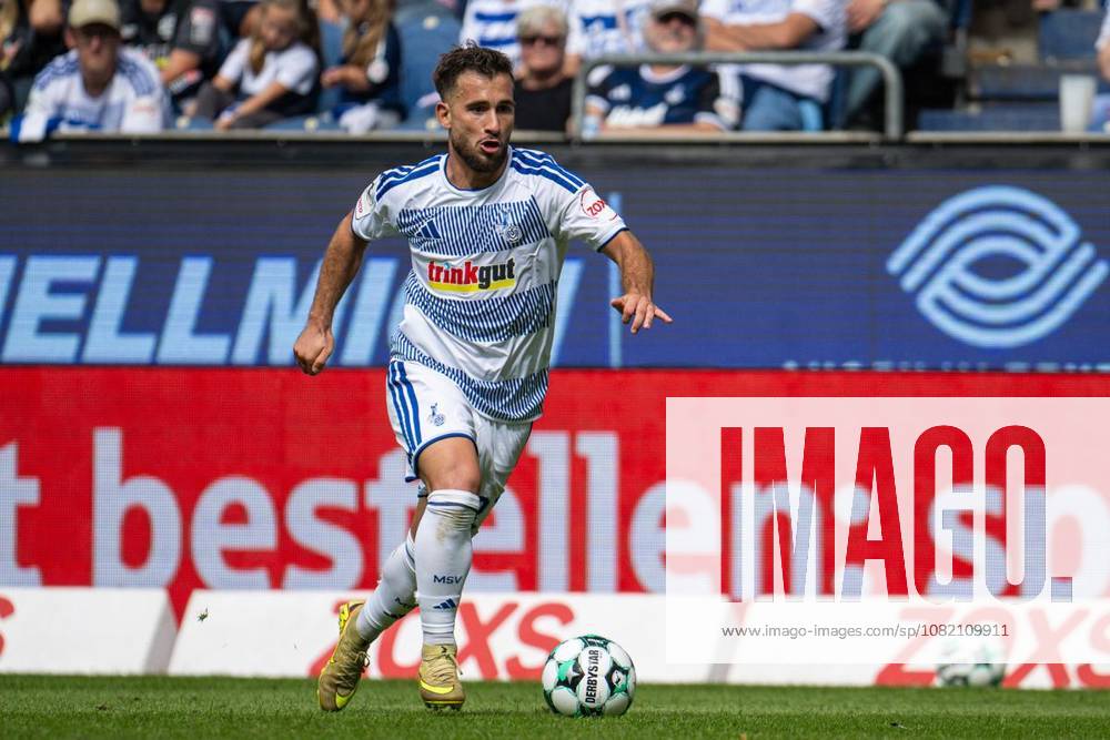 Fußball 3.Liga MSV Duisburg - Würzburger Kickers am 29.08.26 in der Schauinsland-Reisen Arena in Duisburg Can Coskun( Duisburg ) Duisburg