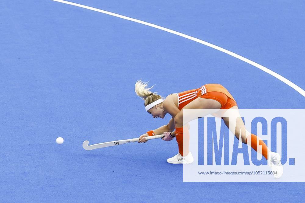AMSTELVEEN - Yibbi Jansen of the Netherlands scores the 1-0 during the Hockey World Cup final between the Netherlands and Argentina at the Wagener Stadium. BAS CZERWINSKI ANP ANPxSportx IVx 566510863 originalFilename: 566510863