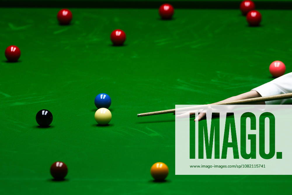 (260829) -- WUHAN, Aug. 29, 2026 -- Chang Bingyu competes during the final match between Zhao Xintong of China and Chang Bingyu of China at Wuhan Open 2026 snooker tournament in Wuhan, central China s Hubei Province, Aug. 29, 2026. ) (SP)CHINA-SNOOKER-WUHAN OPEN (CN) XiaoxYijiu