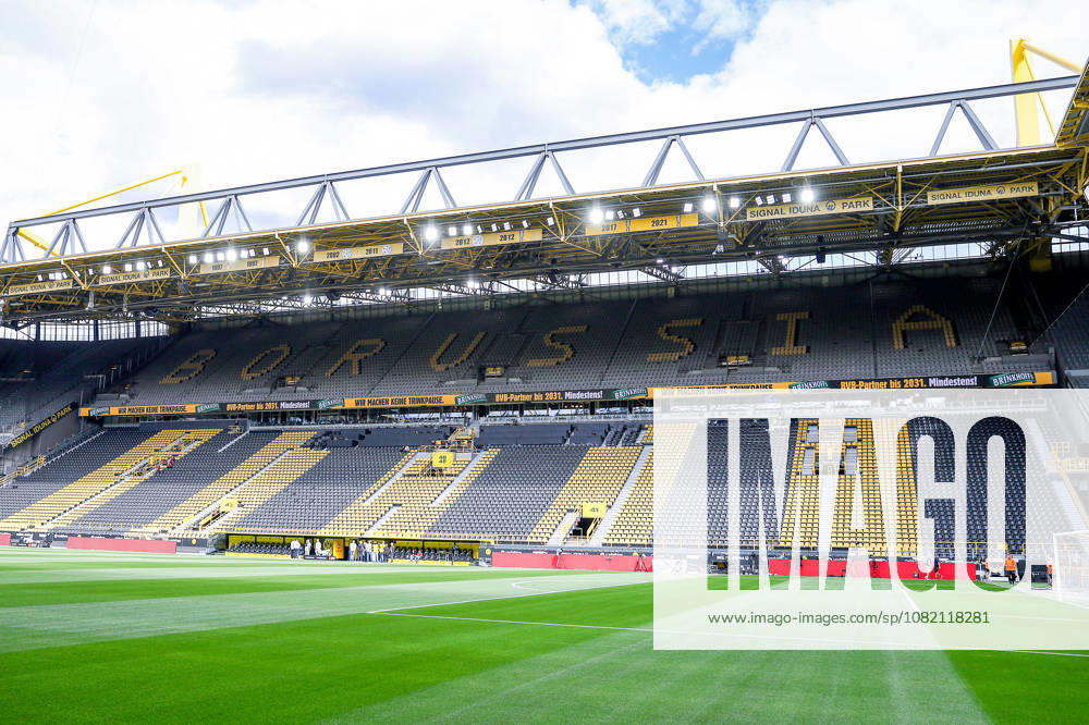 2026.08.29, Fußball, Bundesliga, Borussia Dortmund - Hamburger SV, Signal Iduna Park, 1.Spieltag, Saison 2026 2027: Osttribuene von Innen DFB regulations prohibit any use of photographs as image sequences and or quasi-video. Photo: WilkowskixPressefotoKochx Nordrhein-Westfalen Deutschland