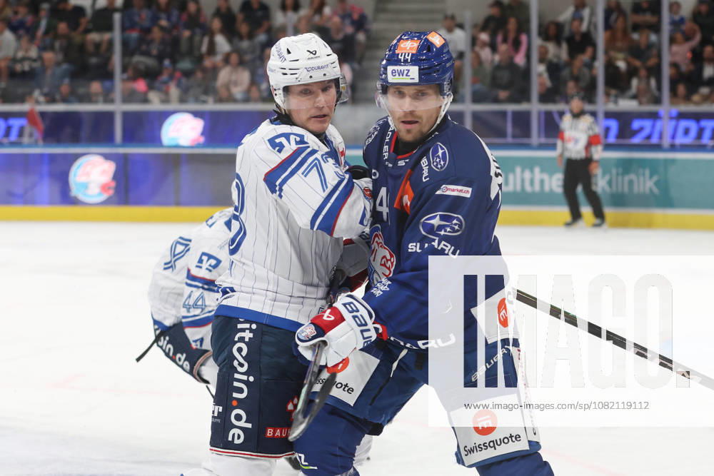 Zuerich, SCHWEIZ, Swiss Life Arena Eishockey Saison 2026 2027 Freundschaftsspiel ZSC Lions - Adler Mannheim Zach Solow (li,Adler) gegen Mikko Lehtonen (ZSC Lions)