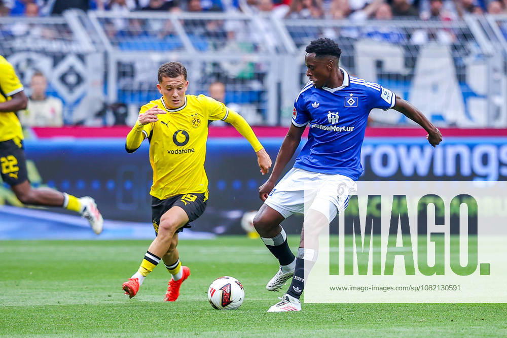 2026.08.29, Fußball, Bundesliga, Borussia Dortmund - Hamburger SV, Signal Iduna Park, 1.Spieltag, Saison 2026 2027: Konstantinos Karetsas (Borussia Dortmund 19) im Zweikampf gegen Albert Sambi Lokonga (Hamburger SV 6) DFB regulations prohibit any use of photographs as image sequences and or quasi-video. Photo: WilkowskixPressefotoKochx Nordrhein-Westfalen Deutschland