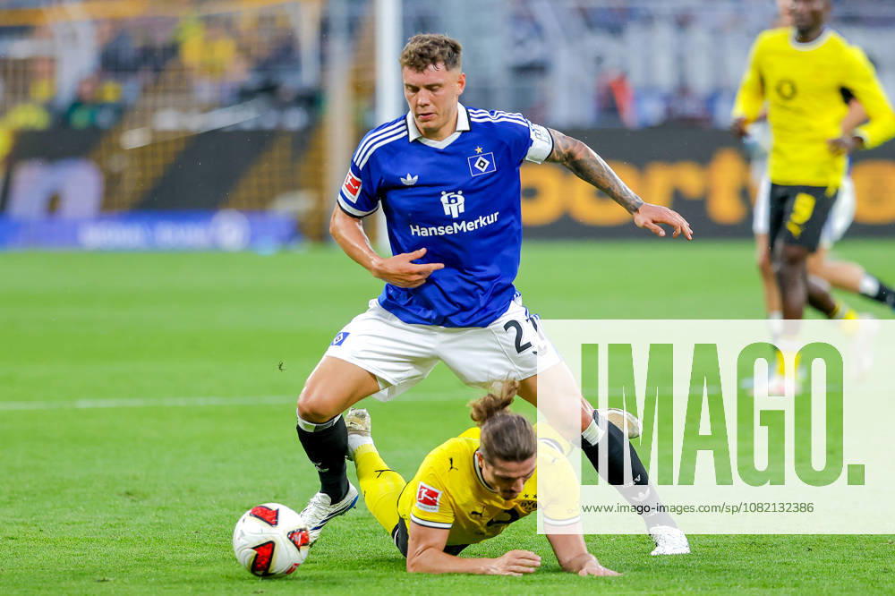 2026.08.29, Fußball, Bundesliga, Borussia Dortmund - Hamburger SV, Signal Iduna Park, 1.Spieltag, Saison 2026 2027: Marcel Sabitzer (Borussia Dortmund 20) im Zweikampf gegen Nicolai Remberg (Hamburger SV 21) DFB regulations prohibit any use of photographs as image sequences and or quasi-video. Photo: WilkowskixPressefotoKochx Nordrhein-Westfalen Deutschland