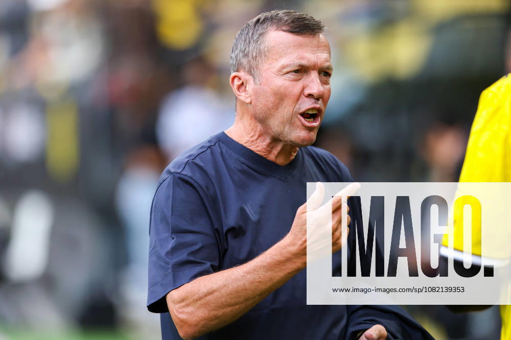 2026.08.29, Fußball, Bundesliga, Borussia Dortmund - Hamburger SV, Signal Iduna Park, 1.Spieltag, Saison 2026 2027: Lothar Matthaeus (TV-Experte und ehemaliger Fußballspieler) zeigt mit dem Finger DFB regulations prohibit any use of photographs as image sequences and or quasi-video. Photo: WilkowskixPressefotoKochx Nordrhein-Westfalen Deutschland