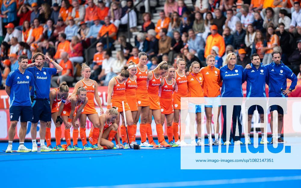 AMSTELVEEN, 29-08-2026, Wagener Stadion, FIH Hockey World Cup 2026 Women, 2026. Stijn Jolie, Robert Tigges, Renee van Laarhoven, Xan de Waard, Joosje Burg, Luna Fokke, Marleen Jochems, Pien Dicke, Rosa Fernig, Sanne Koolen, Lisa Post, Guusje Moes, Eline Jansen, Daantje de Kruijf during the game Netherlands - Argentina (women). Netherlands - Argentina (women) x206222279x