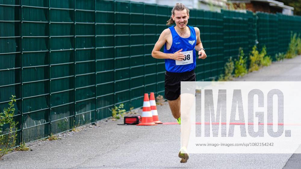 Gewinner 14:15 Uhr 5-km-Jogginglauf 28. RWW-Ruhrauenlauf in den Ruhrauen am Samstag, 29. August 2026 in Mülheim.¨ Deutschland NRW Mülheim