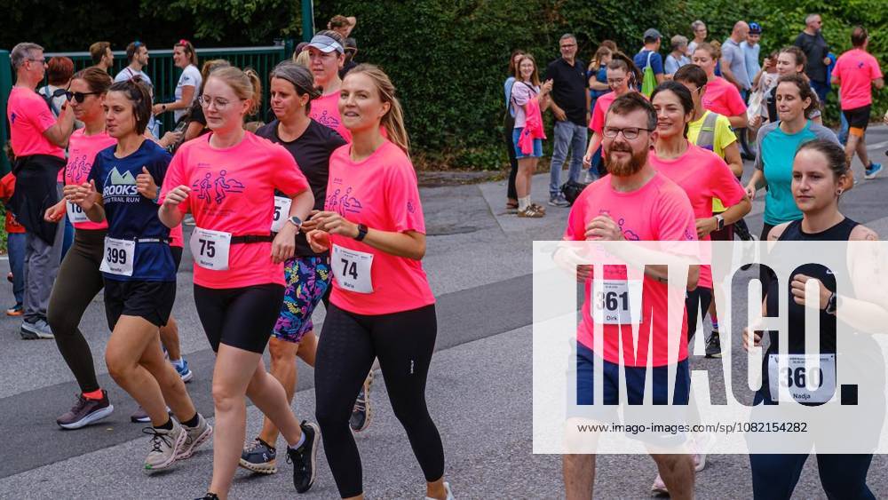 14:15 Uhr 5-km-Jogginglauf 28. RWW-Ruhrauenlauf in den Ruhrauen am Samstag, 29. August 2026 in Mülheim.¨ Deutschland NRW Mülheim