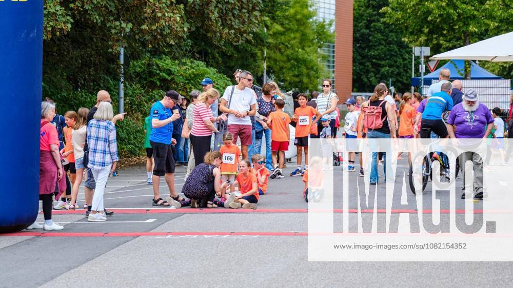 2.000-Meter-Lauf Schülerlauf A (12- und 13-jährige) 28. RWW-Ruhrauenlauf in den Ruhrauen am Samstag, 29. August 2026 in Mülheim.¨ Deutschland NRW Mülheim