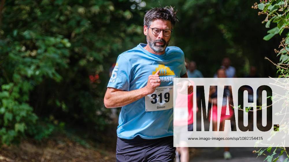 14:15 Uhr 5-km-Jogginglauf 28. RWW-Ruhrauenlauf in den Ruhrauen am Samstag, 29. August 2026 in Mülheim.¨ Deutschland NRW Mülheim