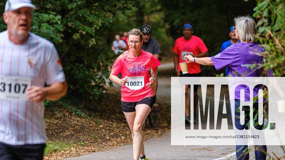14:15 Uhr 5-km-Jogginglauf 28. RWW-Ruhrauenlauf in den Ruhrauen am Samstag, 29. August 2026 in Mülheim.¨ Deutschland NRW Mülheim