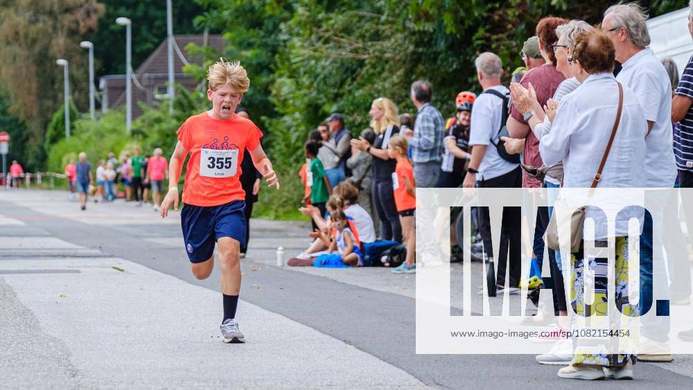 2.000-Meter-Lauf Schülerlauf A (12- und 13-jährige) 28. RWW-Ruhrauenlauf in den Ruhrauen am Samstag, 29. August 2026 in Mülheim.¨ Deutschland NRW Mülheim