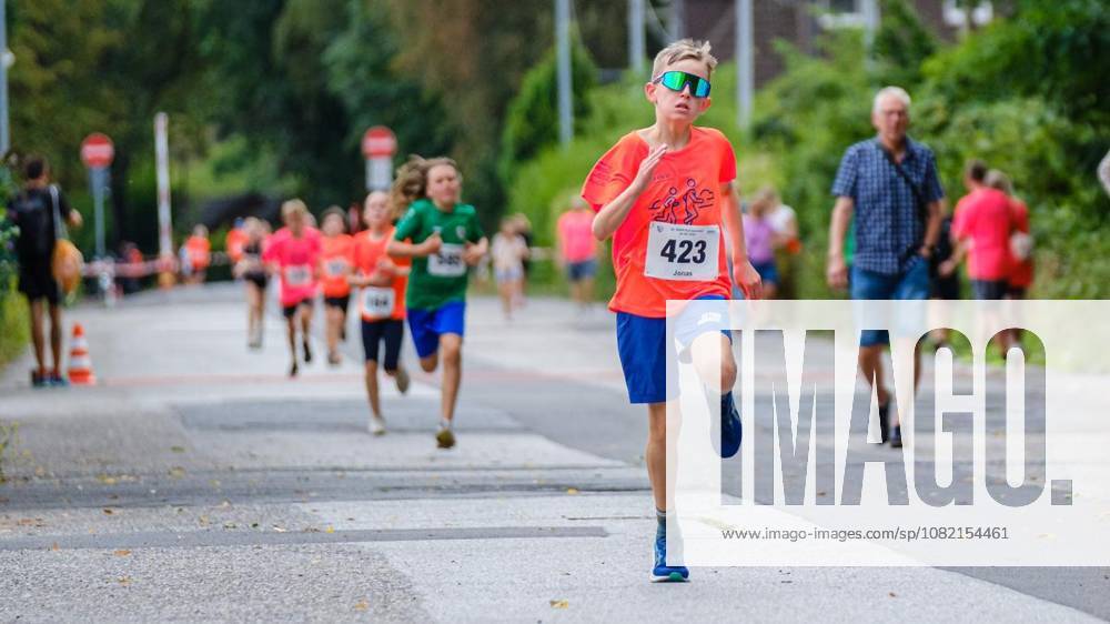 2.000-Meter-Lauf Schülerlauf A (12- und 13-jährige) 28. RWW-Ruhrauenlauf in den Ruhrauen am Samstag, 29. August 2026 in Mülheim.¨ Deutschland NRW Mülheim