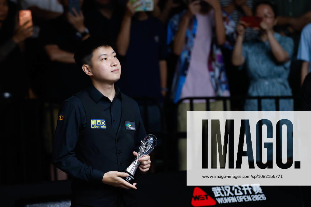 (260830) -- WUHAN, Aug. 30, 2026 -- Zhao Xintong reacts after the final match between Zhao Xintong of China and Chang Bingyu of China at Wuhan Open 2026 snooker tournament in Wuhan, central China s Hubei Province, Aug. 29, 2026. ) (SP)CHINA-SNOOKER-WUHAN OPEN (CN) WuxZhizun