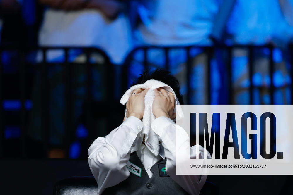 (260830) -- WUHAN, Aug. 30, 2026 -- Chang Bingyu reacts after winning the final match between Zhao Xintong of China and Chang Bingyu of China at Wuhan Open 2026 snooker tournament in Wuhan, central China s Hubei Province, Aug. 29, 2026. ) (SP)CHINA-SNOOKER-WUHAN OPEN (CN) WuxZhizun
