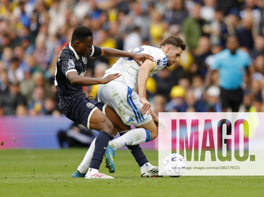 Leeds, England, 30th August 2026. Mamadou Sangare of Brentford tackles Anton Stach of Leeds United during the Leeds United vs Brentford Premier League match at Elland Road, Leeds. Picture credit should read: James Baylis Sportimage . SPI_028_JB_Leeds_Brentford SPI-4950-0027