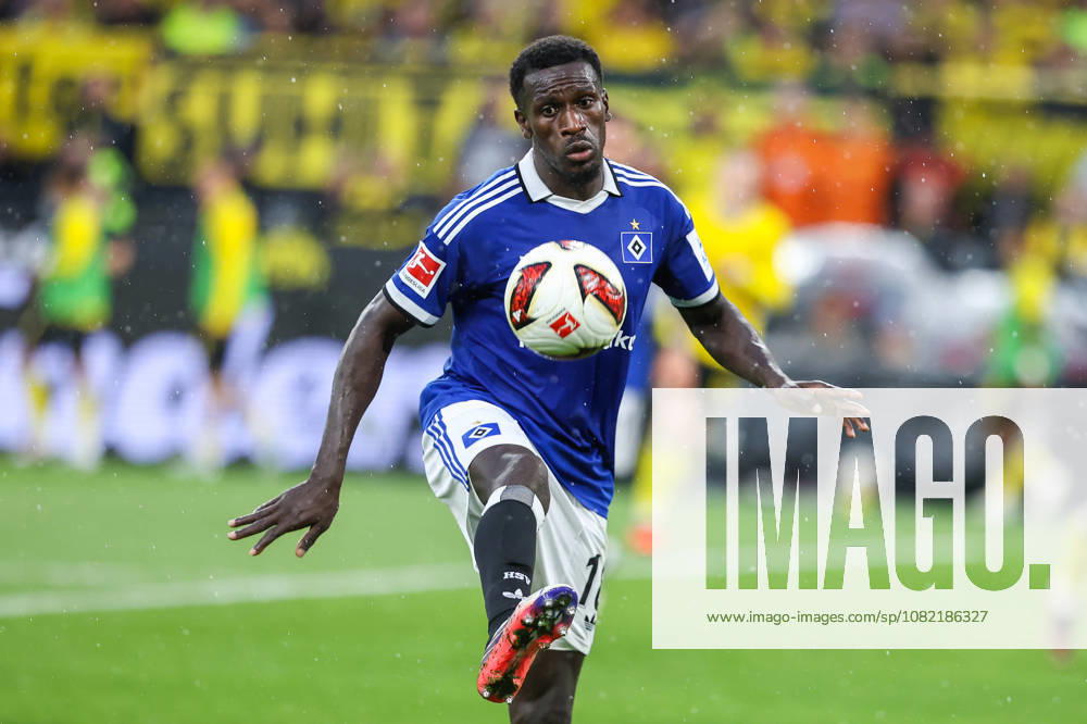 2026.08.29, Fußball, Bundesliga, Borussia Dortmund - Hamburger SV, Signal Iduna Park, 1.Spieltag, Saison 2026 2027: Bakery Jatta (Hamburger SV 18) DFB regulations prohibit any use of photographs as image sequences and or quasi-video. Photo: WilkowskixPressefotoKochx Nordrhein-Westfalen Deutschland