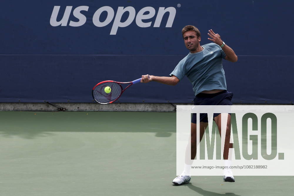 US Open tennis tournament - Day 1 Daniel Merida of Spain in action against Marton Fucsovics of Hungary during the Mens Singles round one of the US Open Tennis Championships at the USTA Billie Jean King National Tennis Center in Flushing Meadows, New York, USA, 30 August 2026. The 2026 US Open tournament runs from 23 August through 13 September. FLUSHING MEADOWS NEW YORK United States