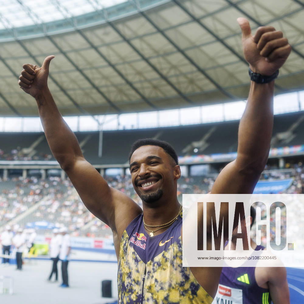 Leo NEUGEBAUER (GER Germany) waves to the crowd during the ISTAF at Olympic Stadium on August 30, 2026 in Berlin, Germany. Germany