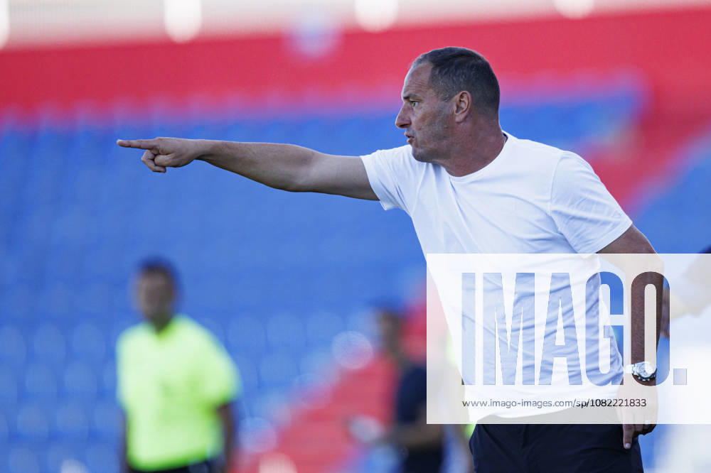 Petit seen during Liga Portugal 2026 2027 game between teams of FC Alverca and CD Santa Clara (Maciej Rogowski Ball Raw Images PT) Alverca Complexo Desportivo Alverca Portugal
