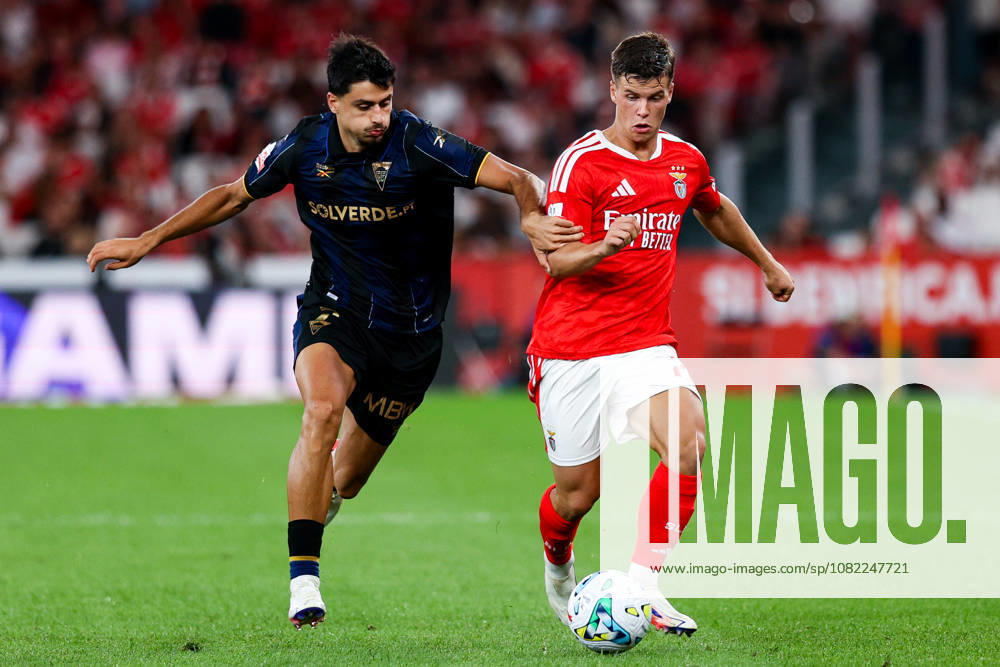SL Benfica v Estoril Praia SAD - Liga Portugal BetClic 2026 2027 Samuel Dahl 26, lateral do SL Benfica durante a partida entre SL Benfica v Estoril Praia SAD, para a Liga Portugal BetClic 2026 2027 no Estadio da Luz, Portugal (Foto de Diogo Faria Reis Avant Sports) Lisboa Estadio Jose Alvalde Lisboa Portugal