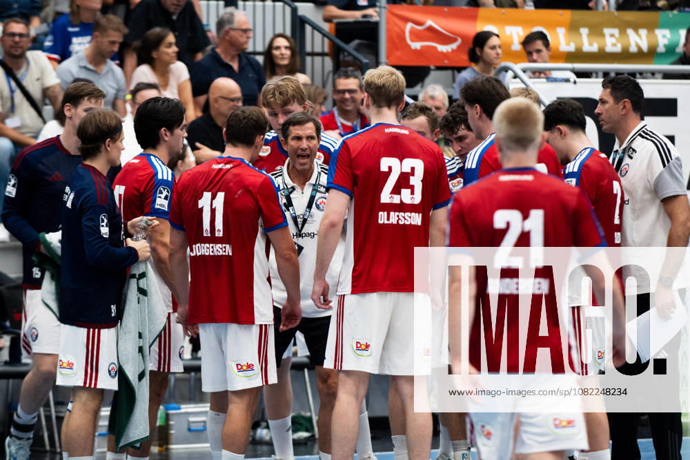 Torsten Jansen, (Handball Club Hamburg, Trainer) absolut ncht zufrieden mit seinem Team, HBW Balingen Weilstetten vs. Handball Club Hamburg, GER, Opel 1. Handball Bundesliga, Meisterschaft, Spieltag 1, Saison 2026 2027, 30.08..2026, Eibner-Pressefoto Andreas Ulmer BW Balingen Weilstetten vs. Handball Club Hamburg, GER, Opel 1. Handball Bundesliga, Meisterschaft, Spieltag 1, Saison 2026 2027, 30.08..2026, Balingen