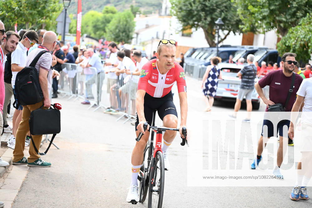 Vuelta A Espana; Tappa 10 Alcaraz - Elche De La Sierra; 2026, Uno X - Mobility; Nielsen Magnus, Cort; Alcaraz;