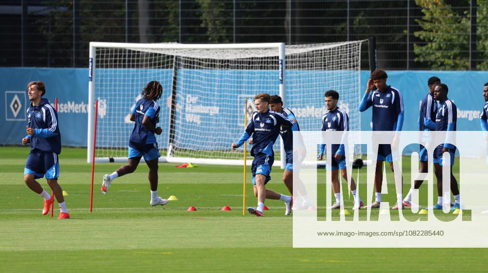 Fussball 1.Bundesliga, Hamburger SV - Training v.l. David Moller Wolfe (Hamburger SV) Hamburg
