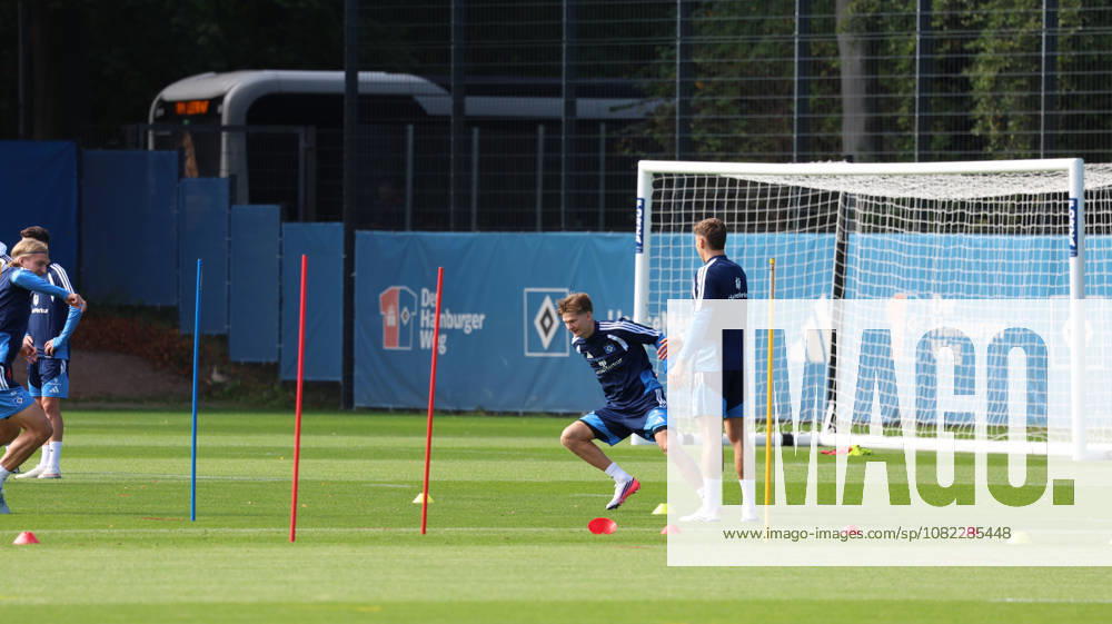 Fussball 1.Bundesliga, Hamburger SV - Training v.l. David Moller Wolfe (Hamburger SV) Hamburg