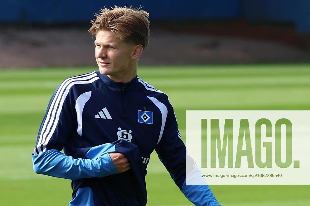 Fussball 1.Bundesliga, Hamburger SV - Training v.l. David Moller Wolfe (Hamburger SV) Hamburg