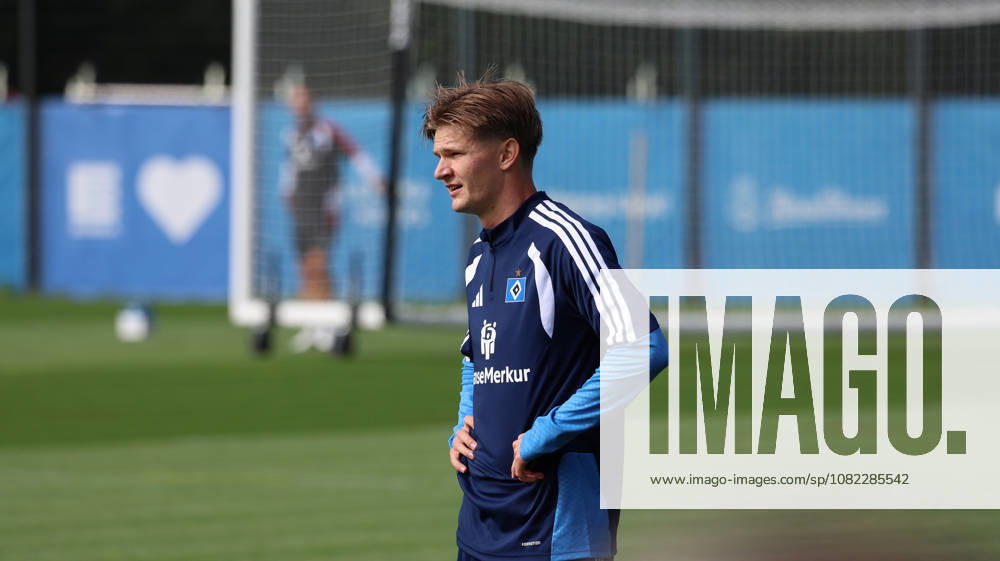 Fussball 1.Bundesliga, Hamburger SV - Training v.l. David Moller Wolfe (Hamburger SV) Hamburg