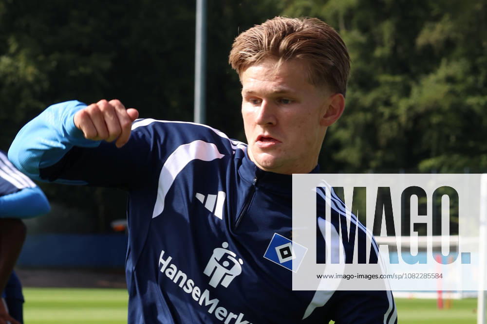 Fussball 1.Bundesliga, Hamburger SV - Training v.l. David Moller Wolfe (Hamburger SV) Hamburg
