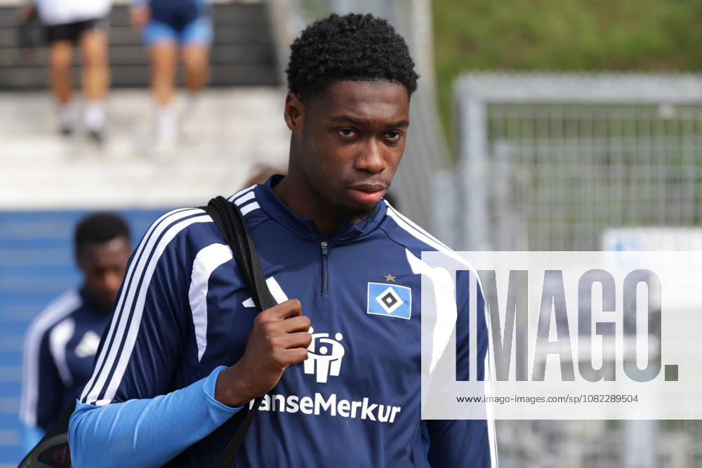 2026.09.02 Fussball 1. Bundesliga Hamburger Sportverein - Training am Volksparkstadion v.l. Shafiq Nandja (Hamburger SV, 43) (DFL DFB regulations prohibit any use of photographs as image sequences and or quasi-video.