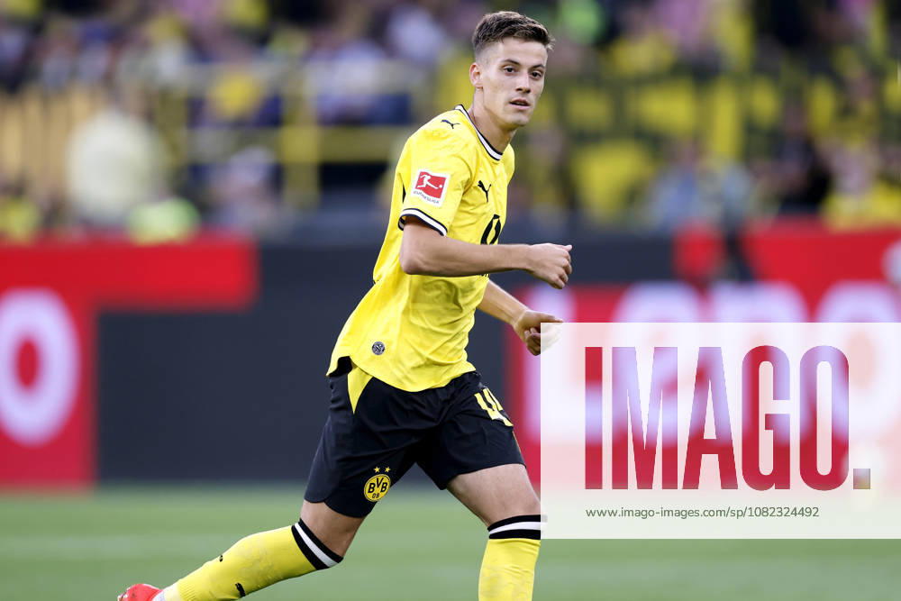 KONSTANTELIAS Giannis Team BVB DFL Fussball Bundesliga Saison 2026 - 2027 Spiel Borussia Dortmund - Hamburger SV 2 : 0 am 29.08.2026 in Dortmund DFL REGULATIONS PROHIBIT ANY USE OF PHOTOGRAPHS as IMAGE SEQUENCES and or QUASI-VIDEO