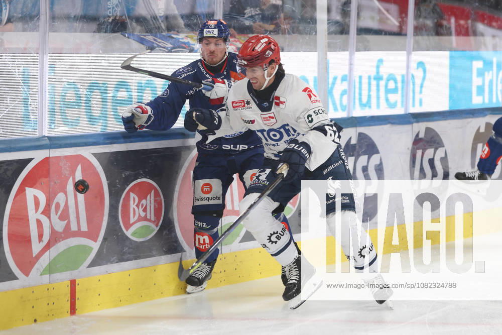 Zuerich, SCHWEIZ, Swiss Life Arena Eishockey Saison 2026 2027 Freundschaftsspiel ZSC Lions - Schwenninger Wild Wings Jesper Froeden (ZSC Lions) gegen Thomas Schwemitsch (Wings)