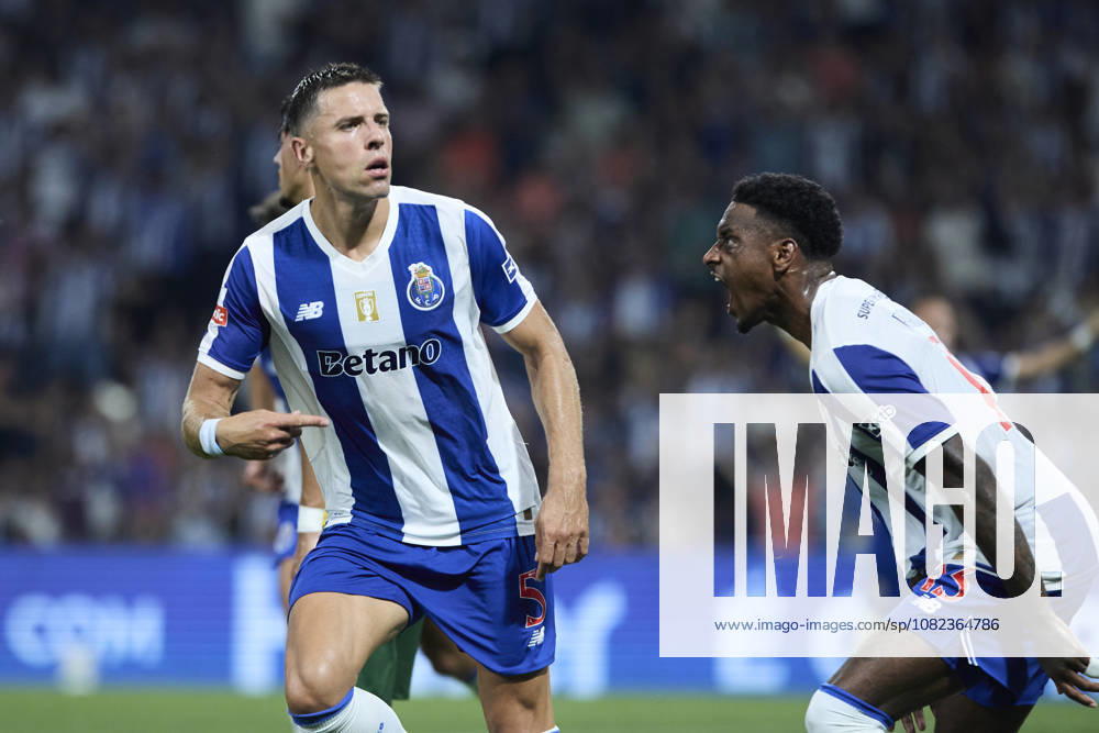 FC Porto v Moreirense FC PORTO, PORTUGAL - SEPTEMBER 4: Jan Bednarek of FC Porto scores his team s first goal during the Liga Portugal Betclic 2026 27 match between FC Porto and Moreirense FC at Estadio do Dragao on September 4, 2026 in Porto, Portugal. (This image is for editorial use only) (Photo by Diego Simon Photo Players Images Magara Press) Porto Estadio do Dragao Portugal