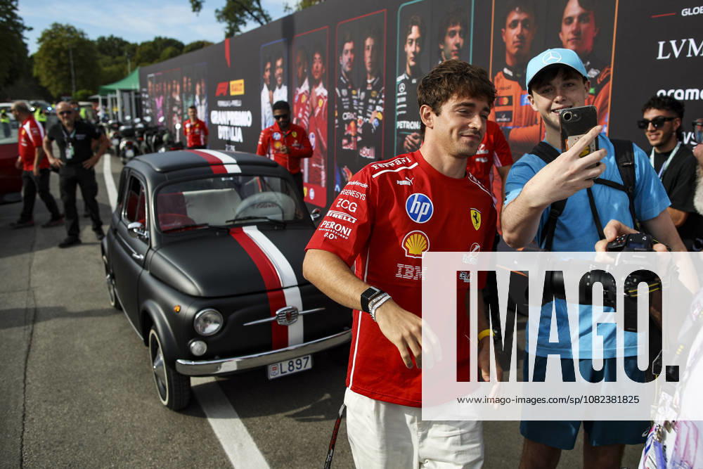 F1 - ITALIAN GRAND PRIX 2026 LECLERC Charles (mco), Scuderia Ferrari SF-26, portrait spectators, fans during the Formula 1 Gran Premio dItalia 2026, Italian Grand Prix, 13th round of the 2026 Formula One World Championship, WM, Weltmeisterschaft from September 4 to 6, 2026 on the Autodromo Nazionale Monza, in Monza, Italy - MonzaItaly