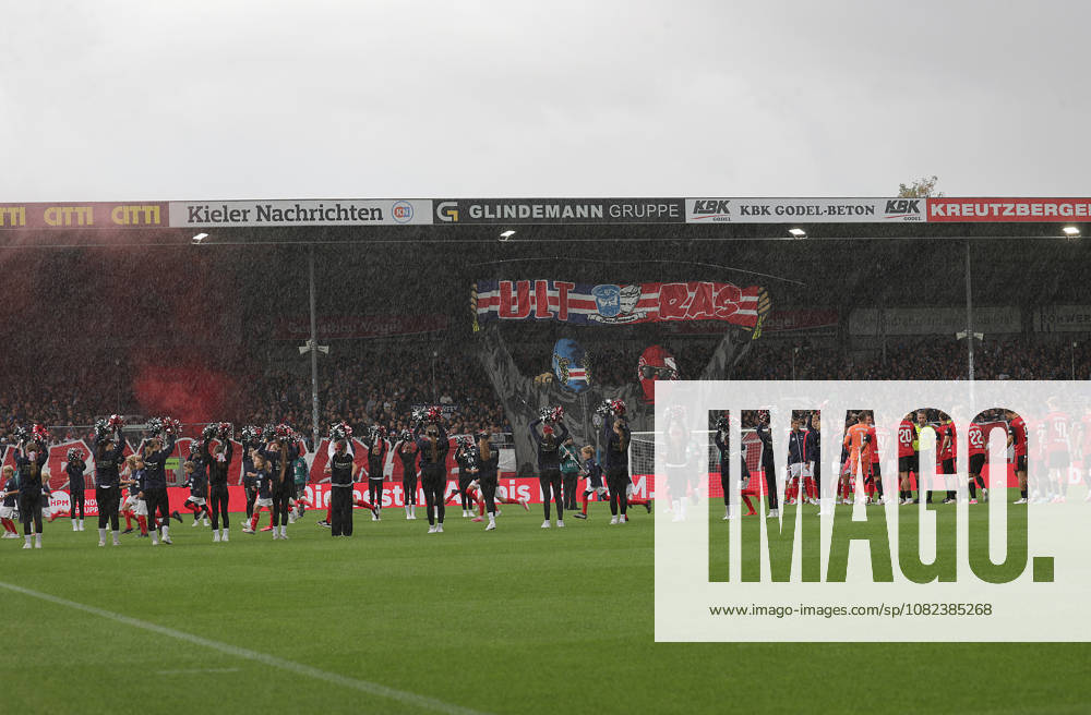 Choreo und Pyro Choreo der Kiweler Fans Fussball, Herren, Saison 2026 2027, 2.BL, Holstein Stadion, Holstein Kiel gegen 1.FC Nuernberg DFL REGULATIONS PROHIBIT ANY USE OF PHOTOGRAPHS AS IMAGE SEQUENCES AND OR QUASI-VIDEO.