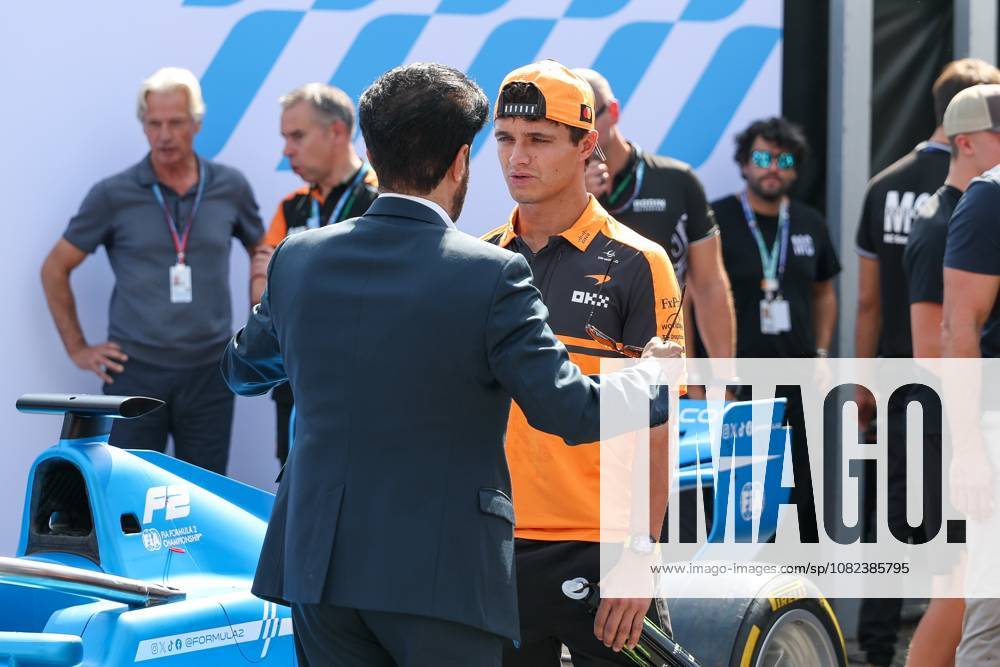 FIA Praesident Mohammed bin Sulayem im Gespraech mit Lando Norris (McLaren Formula 1 Team 1), 3 Freies Training, Grosser Preis von Italien, Motorsport, Herren, Formel 1, 05.09.2026 Monza Lombardei Italien